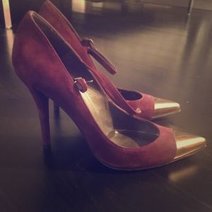 Stuart Weitzman Pumps